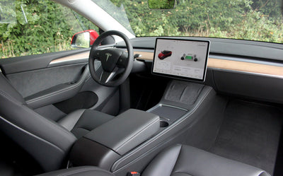 Entspanntes Cruisen: So richten Sie den Tempomat Ihres Tesla Model Y ein