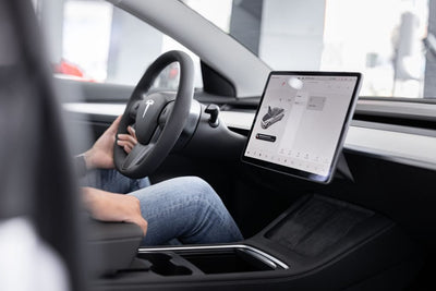 Wie verbinde ich mein Telefon mit dem Tesla Model 3?