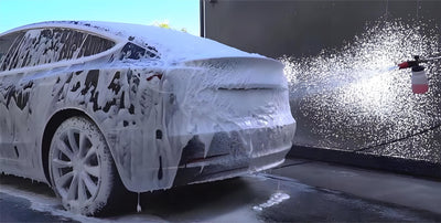 Sauber machen leicht gemacht: Eine Anleitung zum Waschen Ihres Tesla Model Y