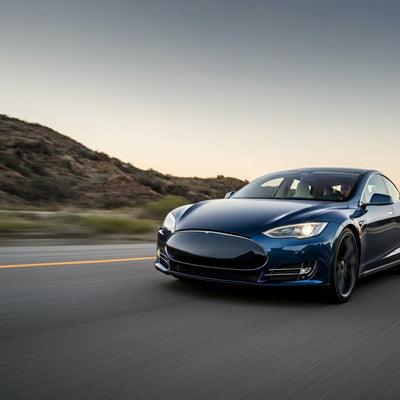 NHTSA untersucht 2,9 Millionen Tesla-Fahrzeuge wegen Berichten über FSD-Verkehrsverstöße