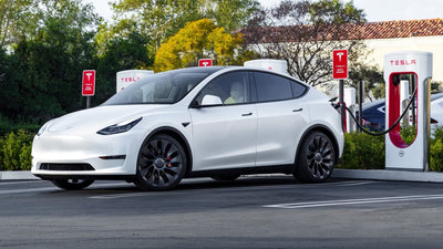 Optimieren Sie Ihre Elektroreise: So navigieren Sie zu einem Tesla-Supercharger