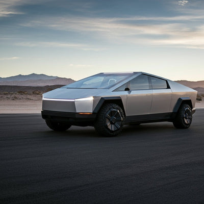 Tesla Cybertruck-Polizeifahrzeuge von bekanntem Tuner kommen bei der Polizei von Las Vegas an