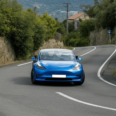 Teslas FSD besteht die Bewährungsprobe auf engen europäischen Straßen und führt dabei makellose Manöver aus, die menschliche Fahrer herausfordern.