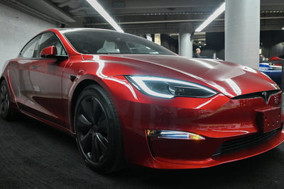 Teslas Marketing verschiebung: Optimierung des Betriebs inmitten von Entlassungen