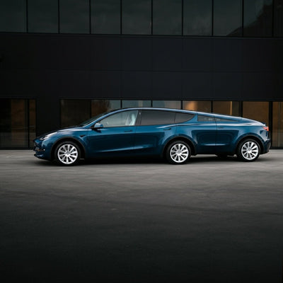 Teslas sechssitziges Modell YL mit verlängertem Radstand ist für Januar 2026 ausverkauft.