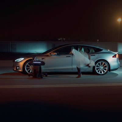 Ein Tesla hat sich gerade autonom an einen Kunden ausgeliefert, bestätigt Elon Musk
