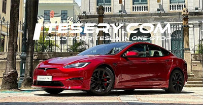 Erschwing licher Luxus: Einführung von Teslas neuen Standard varianten Modell S und Modell X