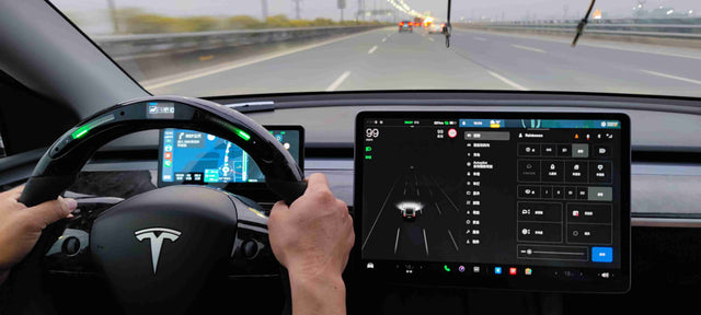 Entdecken Sie die Merkmale und Funktionen des Touchscreens des Tesla Model 3