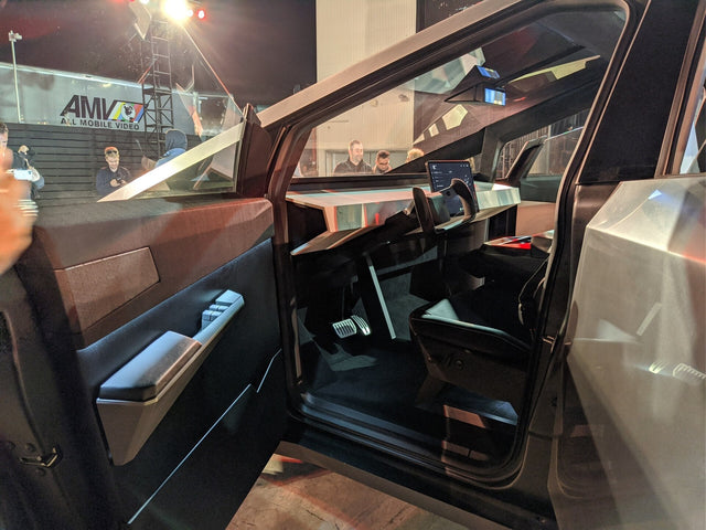 Die Cybertruck-Streifenwagen des LVMPD sind gespendete Umbauten, keine Tesla-Polizei-Sonderausstattung