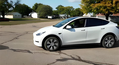 Schritt-für-Schritt-Anleitung: So rufen Sie Ihr Tesla Model Y herbei