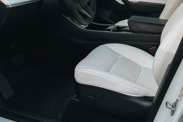 Eleganz bewahren: Eine detaillierte Anleitung zur Pflege der weißen Sitze Ihres Tesla