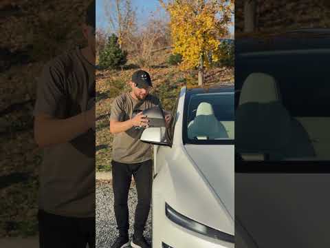 Tesery Model Y/3 Carbonfaser-Armaturenbrett- und Türverkleidung-Test: Adieu Holz!