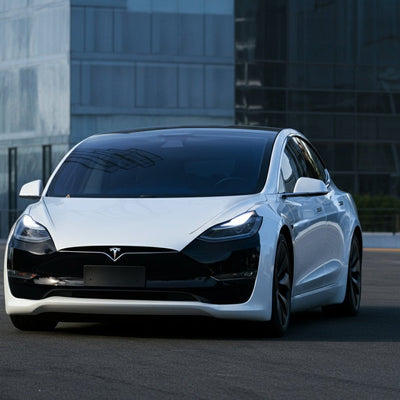 Tesla erhält von Benchmark ein Kursziel von 475 US-Dollar im Zuge der ersten Einführung von Robotaxis