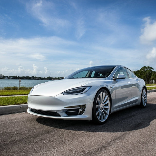Tesla-Versicherung expandiert nach Florida: Ein neues Kapitel für hauseigenen Versicherungsschutz