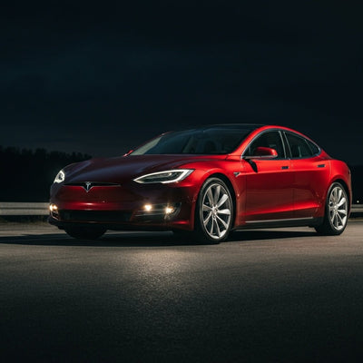 Tesla präsentiert spannende Funktionen im Weihnachts-Update 2025, doch einige Erwartungen bleiben unerfüllt.