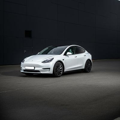 Teslas Widerstandsfähigkeit: Model Y und Model 3 bleiben auch im März 2025 Europas Top-Elektroautos