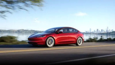 Teslas unnachgiebiger Triumph: Eine Reise über konventionelle Grenzen hinaus