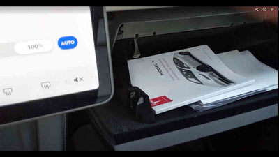 Mehr Komfort: So öffnen Sie das Handschuhfach in Ihrem Tesla Model Y